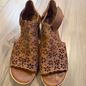 Walking Company Remonte Jerilyn Muskat  Womens Brown Leather Sandals Size 40